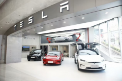 红星美凯龙正加快引入新能源车、高端电器、时