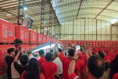 初次实现“超耐磨+超平整”的双超合